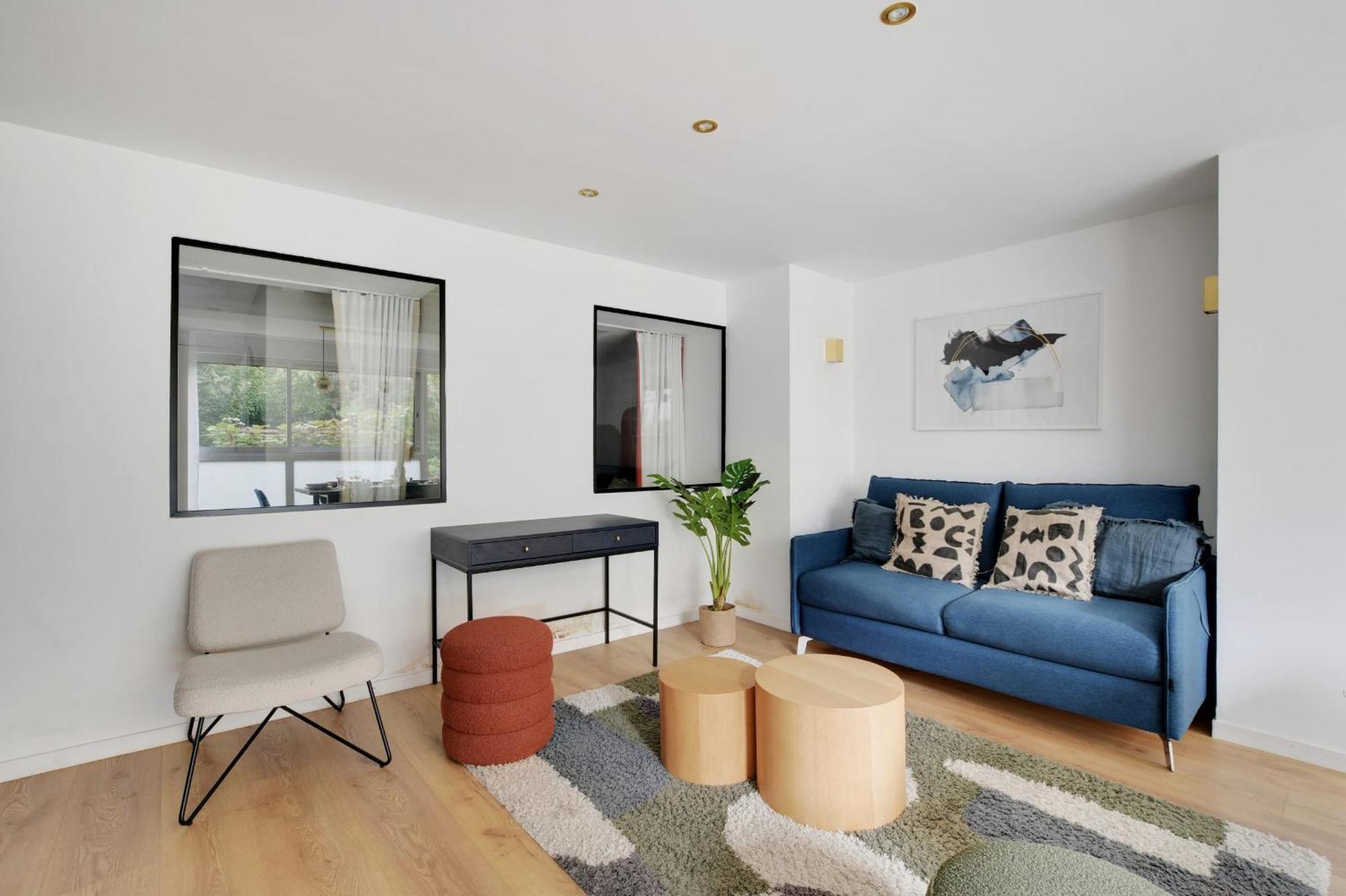 Incroyable - 3br-8p - Pl De La Nation * Parijs